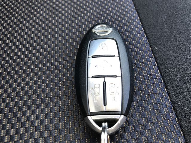 Nissan SERENA 2010-08 5838-26