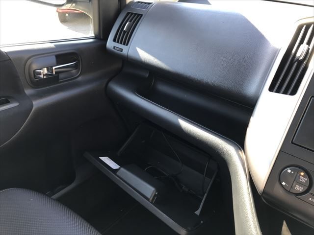 Nissan SERENA 2010-08 5838-20