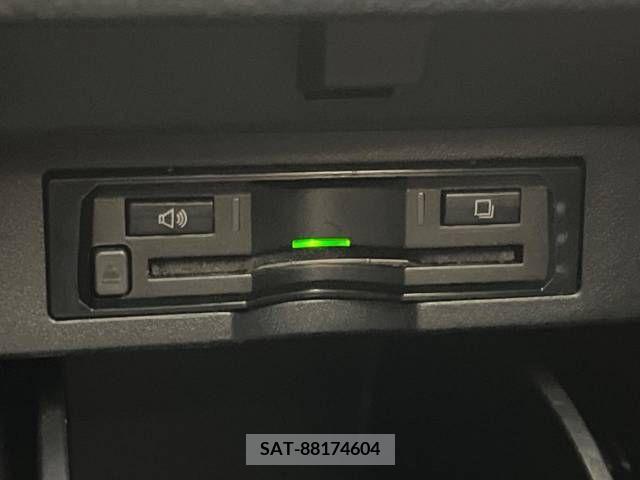 Toyota VELLFIRE 2017-02 381961-7