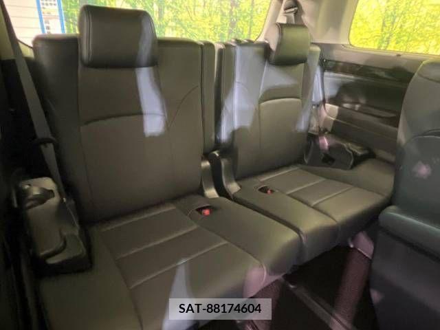 Toyota VELLFIRE 2017-02 381961-10