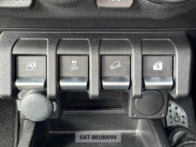 Suzuki JIMNY 2019-10 362035-6