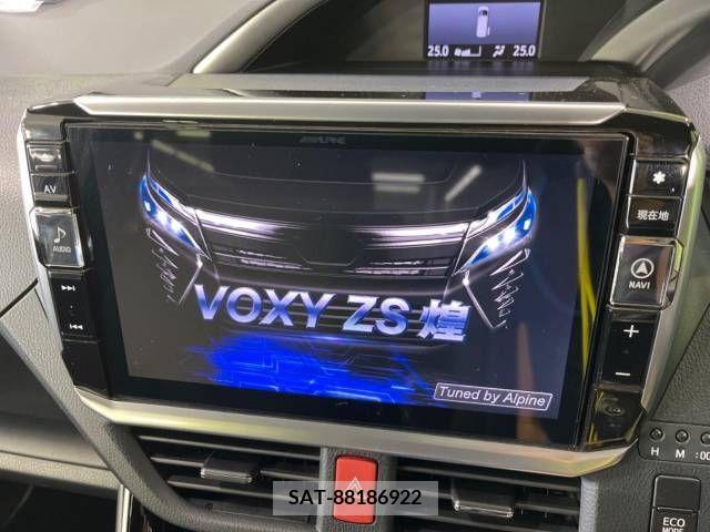 Toyota VOXY 2018-07 289126-4