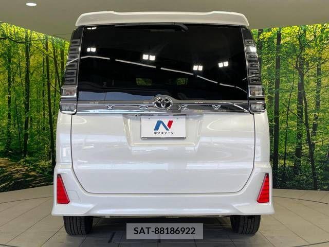 Toyota VOXY 2018-07 289126-16