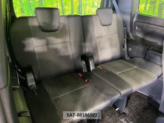 Toyota VOXY 2018-07 289126-10