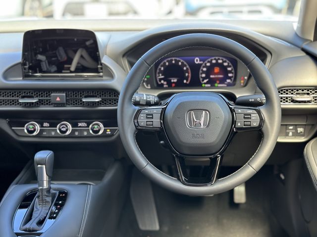 Honda ZR-V 2023-03 28332-2