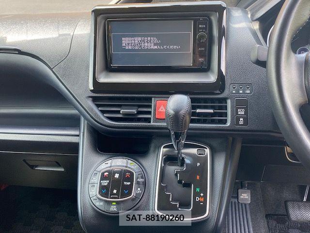 Toyota VOXY 2015-11 289240-10