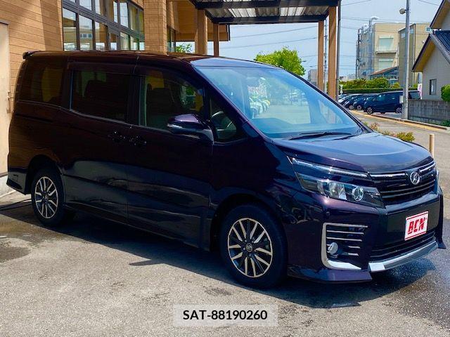 Toyota VOXY 2015-11 289240-6