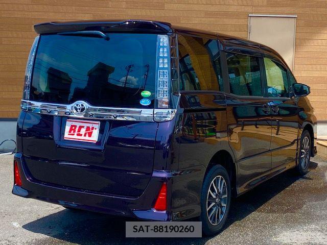 Toyota VOXY 2015-11 289240-2