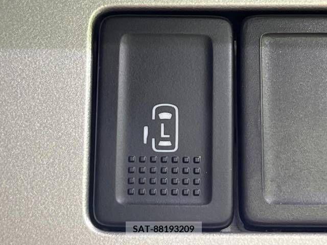 Suzuki EVERY WAGON 2012-10 301788-3