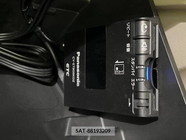 Suzuki EVERY WAGON 2012-10 301788-5