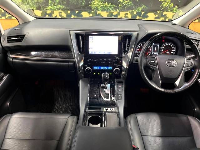 Toyota VELLFIRE 2020-02 20111-1