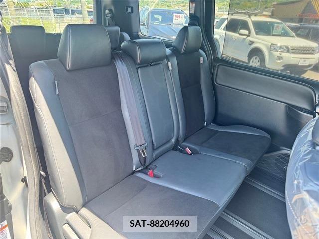 Toyota NOAH 2020-03 280391-11