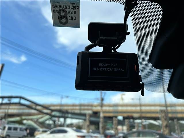 Lexus IS 2022-08 27511-12