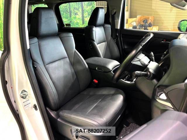 Toyota ALPHARD 2022-04 299549-11