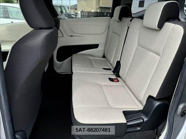 Toyota SIENTA 2015-09 376216-17