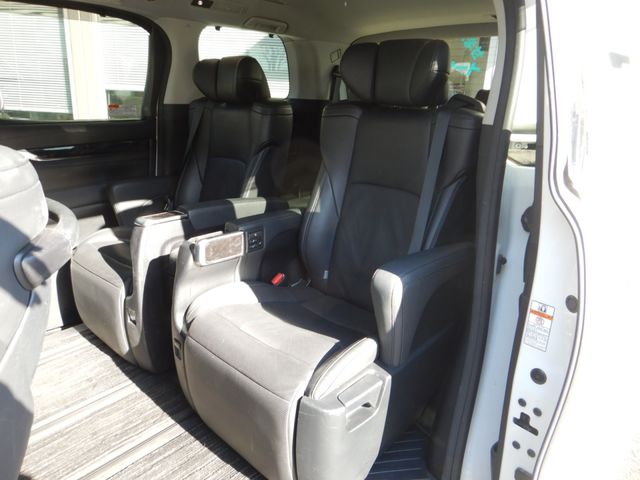 Toyota ALPHARD HYBRID 2019-10 27176-18