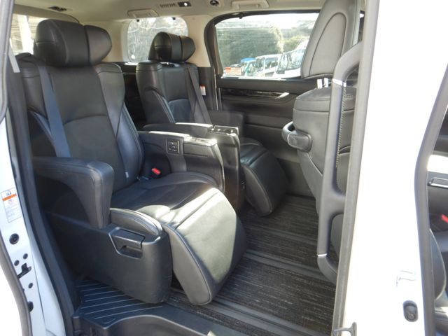 Toyota ALPHARD HYBRID 2019-10 27176-6