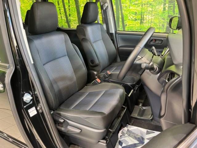 Toyota VOXY 2015-12 185716-7