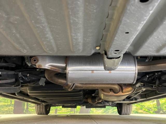 Toyota VOXY 2015-12 185716-19