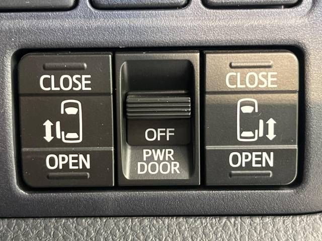 Toyota VOXY 2015-12 185716-4