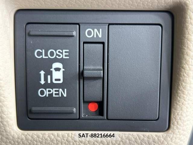 Honda N BOX 2019-12 364549-5