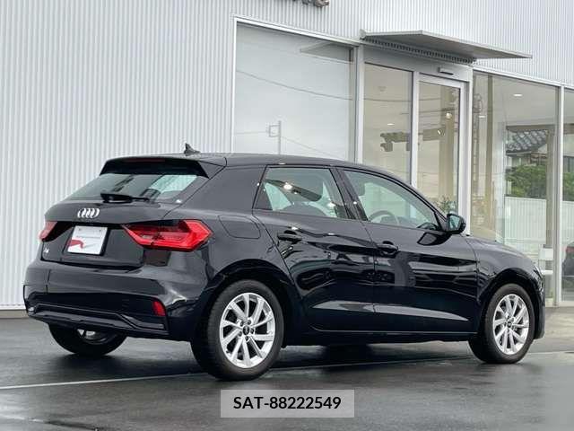 Audi A1 2021-03 318059-6