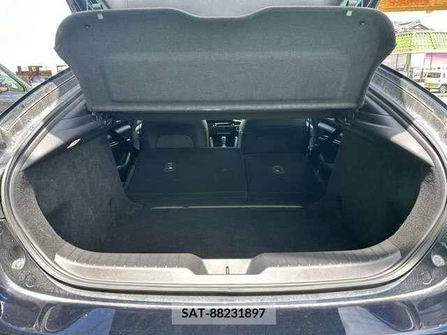 Mazda MAZDA3 2022-12 383692-7