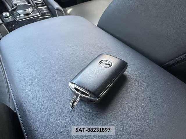 Mazda MAZDA3 2022-12 383692-4