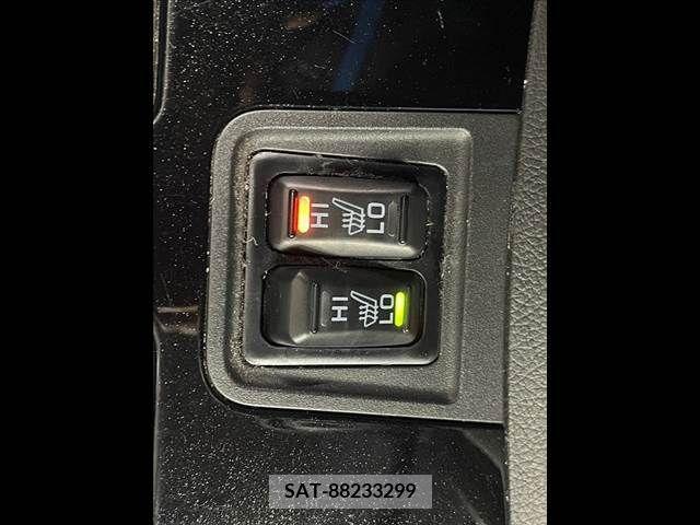 Mitsubishi OUTLANDER PHEV 2019-04 303571-6