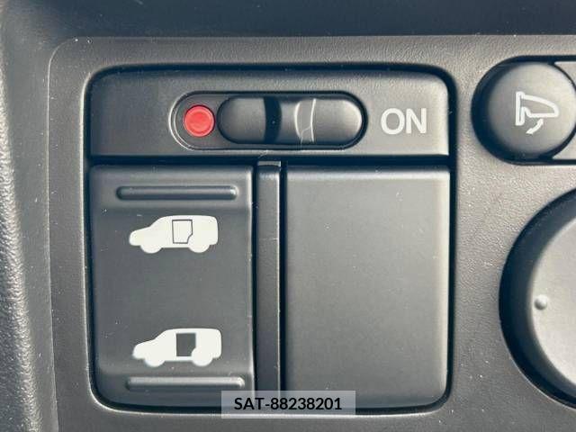 Honda FREED SPIKE 2015-03 302871-6