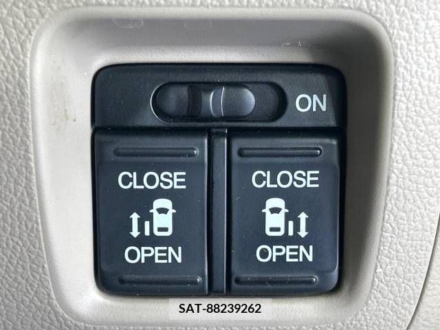 Honda N BOX 2014-04 306547-3