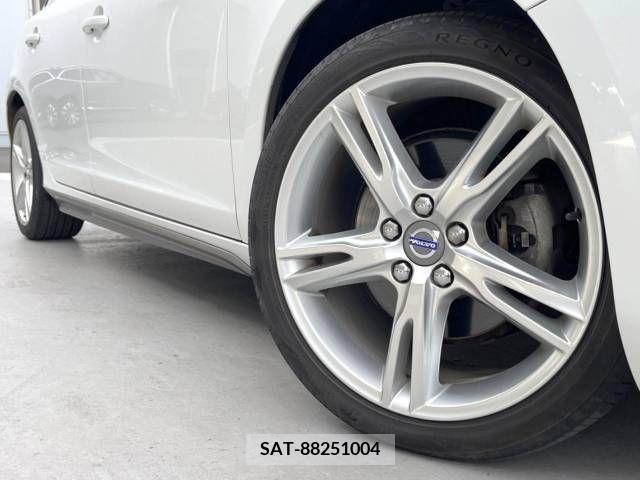 Volvo V60 2015-12 380034-15