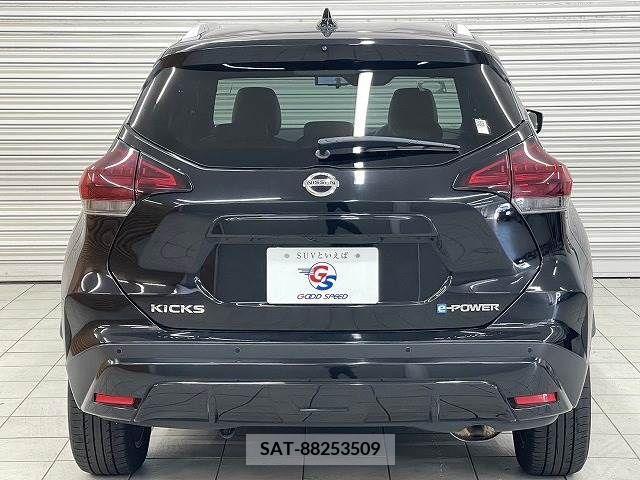 Nissan KICKS 2022-02 362266-18
