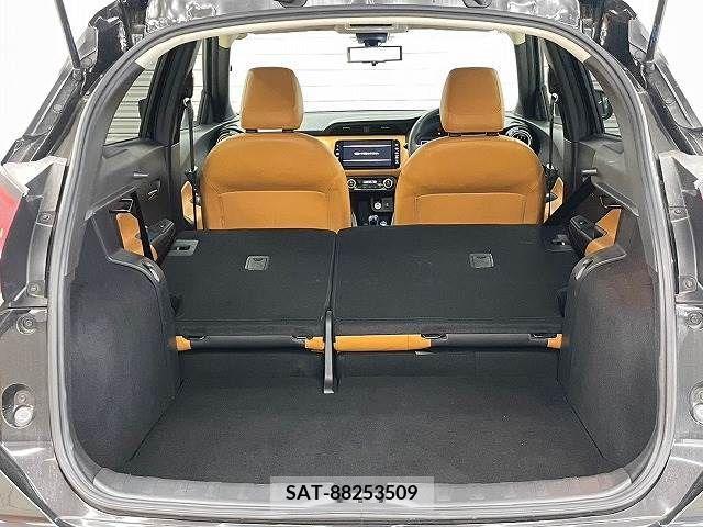 Nissan KICKS 2022-02 362266-19