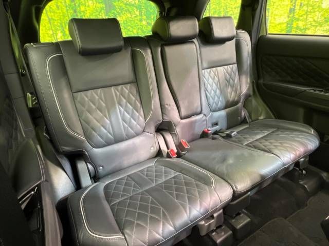 Mitsubishi OUTLANDER PHEV 2019-09 189784-9