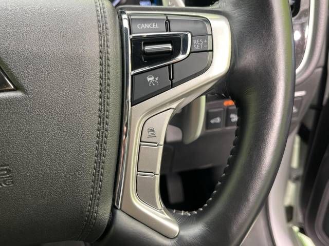 Mitsubishi OUTLANDER PHEV 2019-09 189784-4