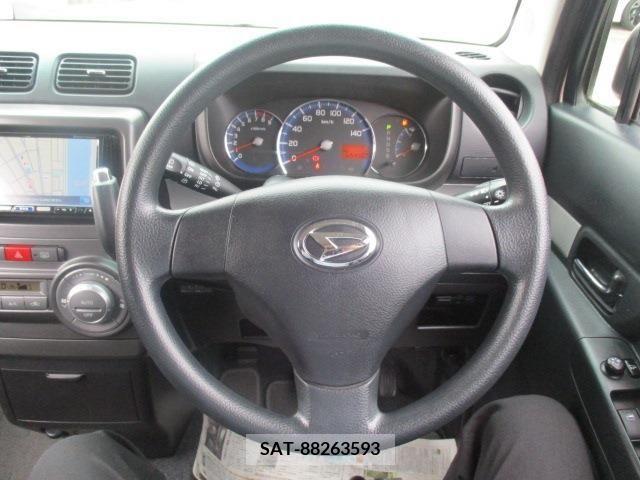 Daihatsu MOVE CONTE 2013-06 384503-9