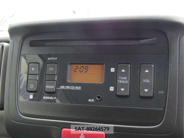 Suzuki EVERY 2021-07 301678-13