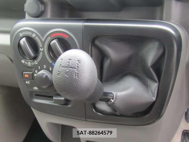 Suzuki EVERY 2021-07 301678-12
