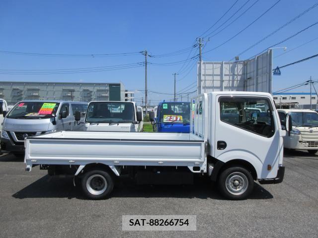 Nissan ATLAS 2013-09 386971-3