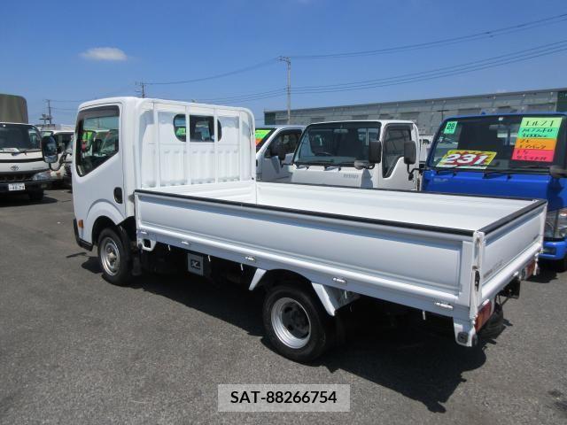 Nissan ATLAS 2013-09 386971-8