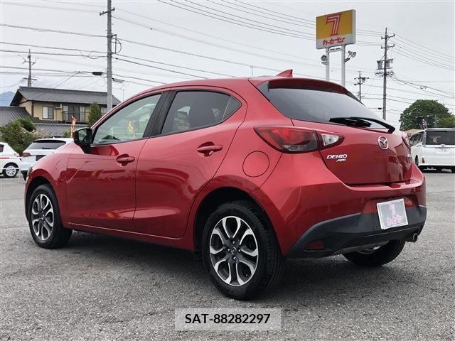 Mazda DEMIO 2017-04 296617-6