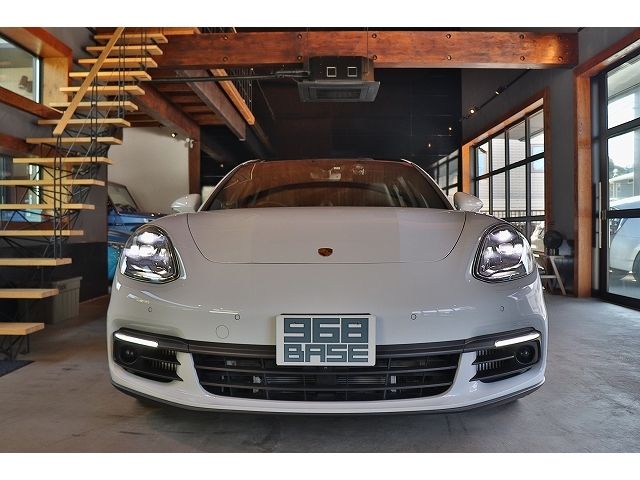 Porsche PANAMERA 2019-12 23503-1