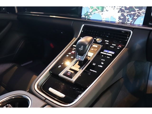 Porsche PANAMERA 2019-12 23503-20