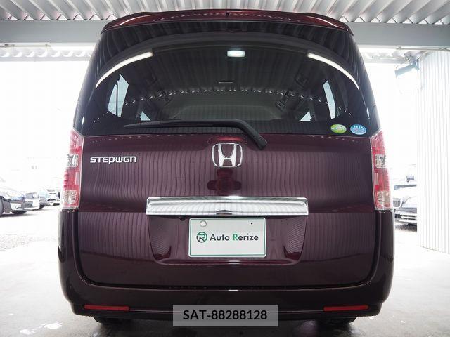 Honda STEP WGN 2010-01 341204-3