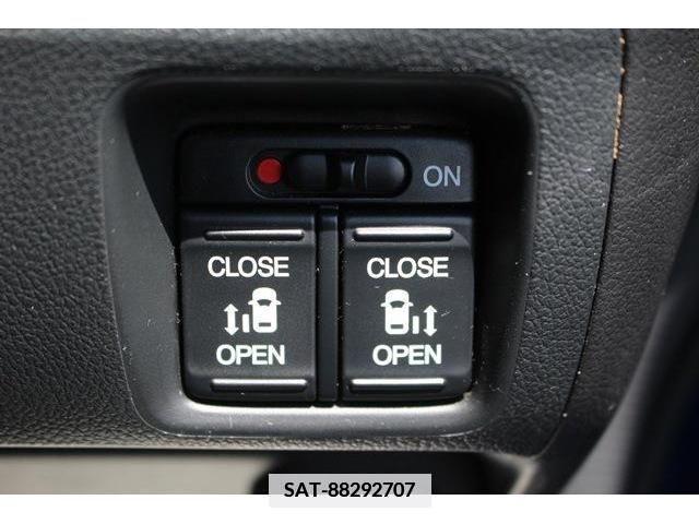 Honda N BOX CUSTOM 2016-02 352590-3