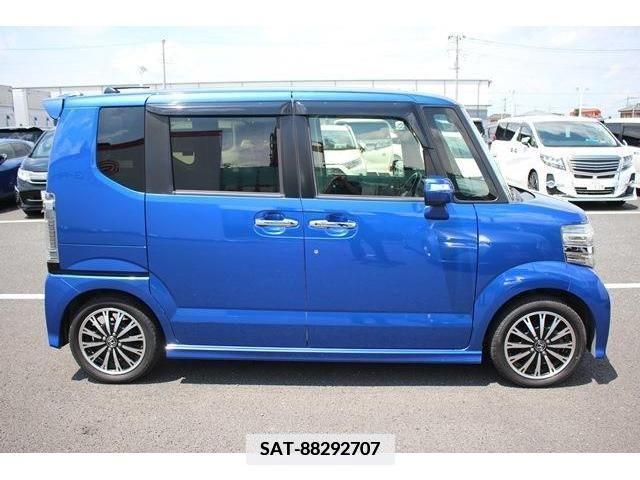 Honda N BOX CUSTOM 2016-02 352590-9