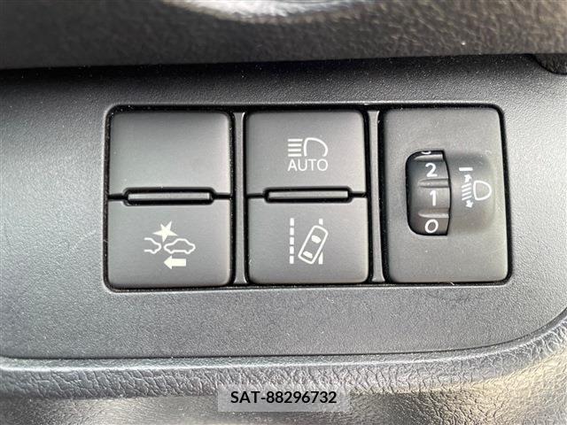 Toyota SIENTA 2021-02 285091-17