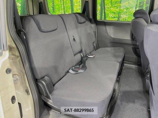 Nissan LAFESTA 2005-08 338882-9