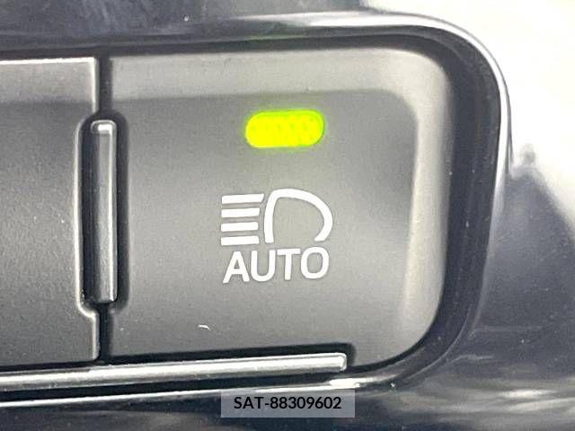 Toyota PRIUS 2019-03 220467-6